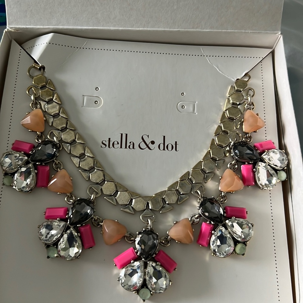 Stella & Dot Statement Necklace